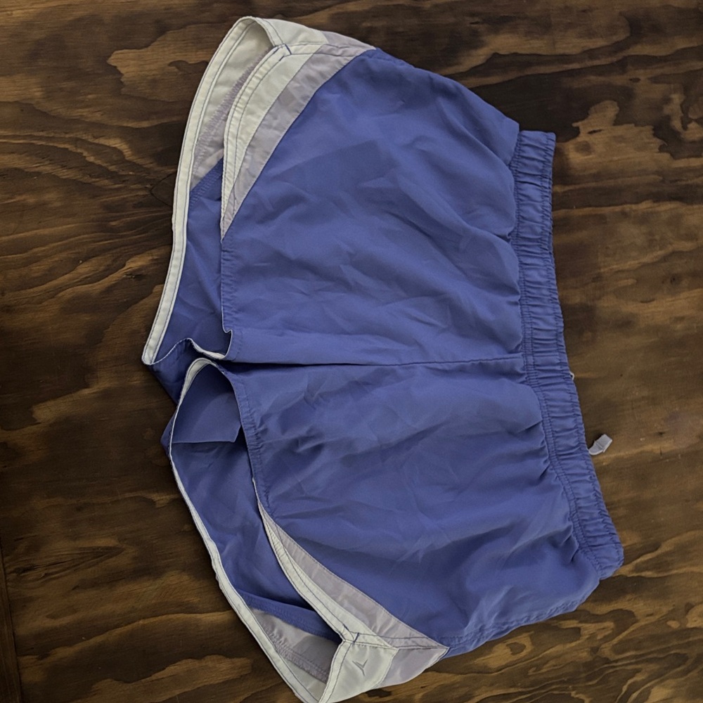Old Navy Active Navy Shorts